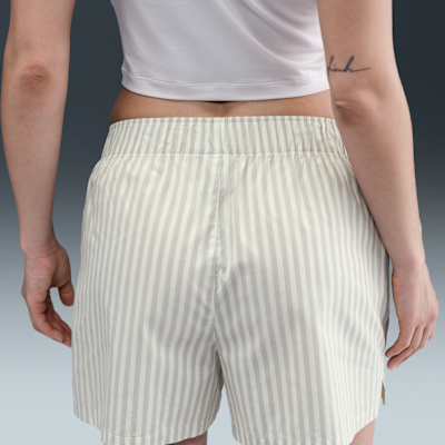 Nike Sportswear Chill Poplin weite Streifen-Shorts mit mittelhohem Bund (Damen)