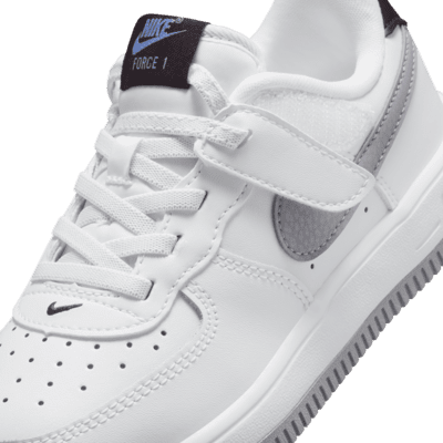 Nike Force 1 Low EasyOn Younger Kids' Shoes