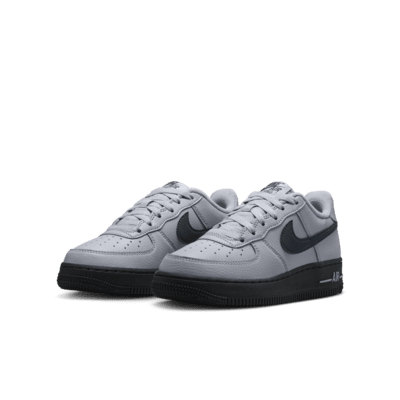 Nike Air Force 1 Genç Çocuk Ayakkabısı