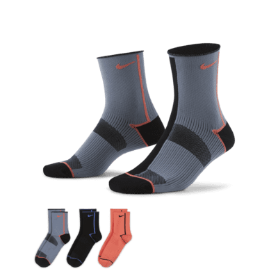 Nike Everyday Plus Lightweight Women's Training Ankle Socks (3 Pairs)