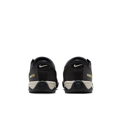 Chaussure Nike Total 90 pour homme