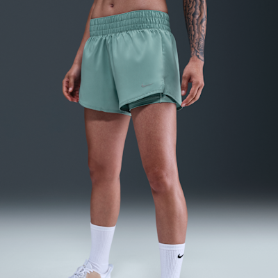 Shorts Dri-FIT 2 en 1 de tiro medio de 8 cm para mujer Nike One
