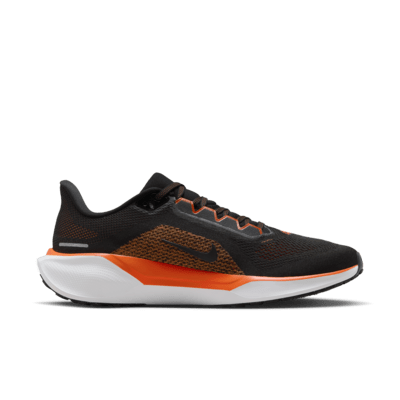 Tenis de correr en pavimento universitarios Nike para hombre Oklahoma State Pegasus 41