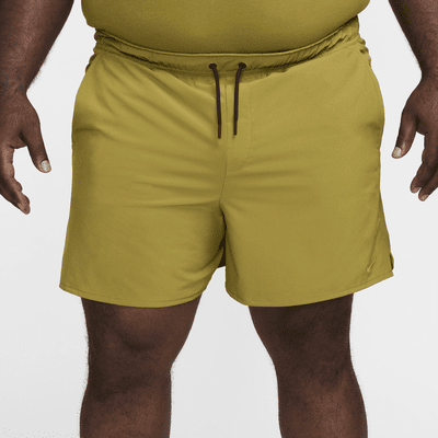 Shorts versátiles sin forro Dri-FIT de 13 cm para hombre Nike Unlimited