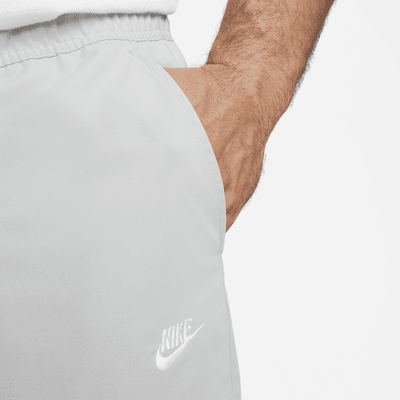 Pants entallados de tejido Woven para hombre Nike Club