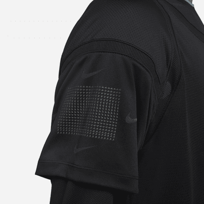 Nike ISPA Long-Sleeve Top. Nike ID