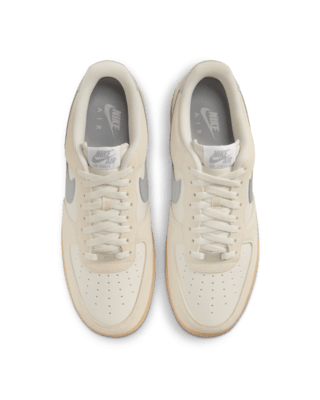 Nike Air Force 1 '07 LV8