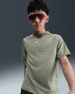Детские шорты Nike Multi Big Kids' Dri-FIT Short-Sleeve Top