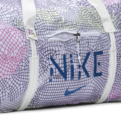 Serena Williams Design Crew Stash Duffel Bag (21L). Nike PH