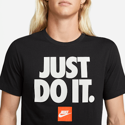 Nike Sportswear Men's T-Shirt