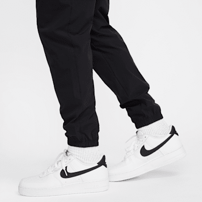 Calças cargo entrançadas Nike Sportswear Club para homem