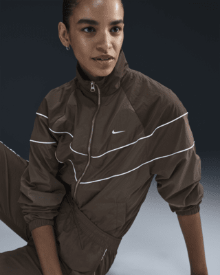 Женская куртка Nike Windrunner Loose UV Woven Full-Zip для бега