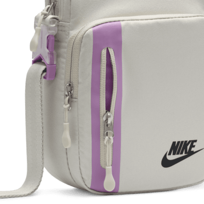 Sabrina Premium Cross-Body Bag (4L). Nike SG