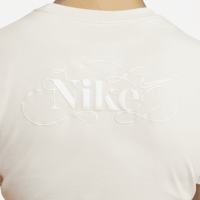 Playera slim cropped para mujer Nike Sportswear Essential