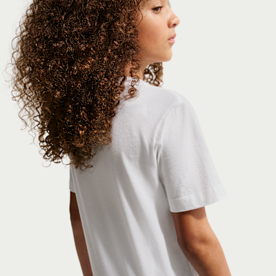 Playera para niños talla grande Nike Sportswear