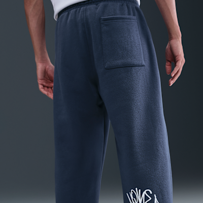 Nike Sportswear Men's Open-Hem Graphic Fleece Pants