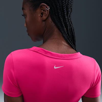 Nike One Fitted Women's Dri-FIT Short-Sleeve Cropped Top
