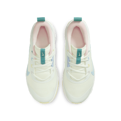 multicolor sneakers nike
