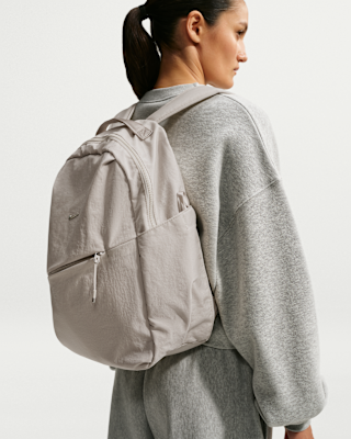 nike auralux backpack uk W Nk Aura Bkpk Aop liter capacity makes this bag ideal for carrying nearly everything you need for your day Backpack Nike W NK AURA