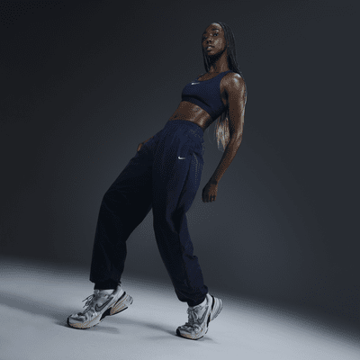 Nike Sportswear Essential Normal Belli Bol Kesimli Dokuma Kadın Jogger'ı