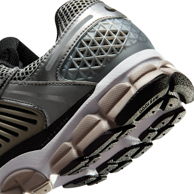 Nike Zoom Vomero 5 Men's Shoes
