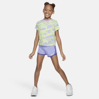 Playera con gráfico para niños talla pequeña Nike Prep in Your Step