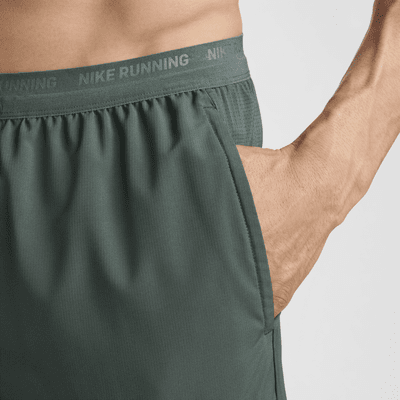 Nike Stride Dri-FIT hardloopshorts met binnenbroek voor heren (18 cm)