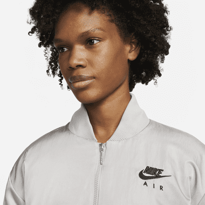 Chamarra bomber con relleno sintético para mujer Nike Air Therma-FIT