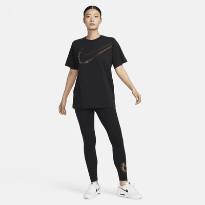 เสื้อยืดผู้หญิงมีกราฟิก Nike Sportswear Premium Essential