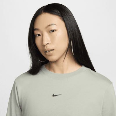 เสื้อยืดแขนยาวทรงหลวมผู้หญิง Nike Sportswear