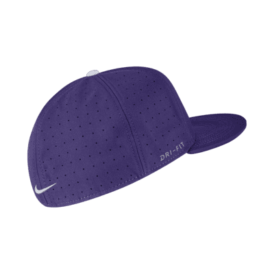 LSU Nike College Fitted Baseball Hat. Nike.com