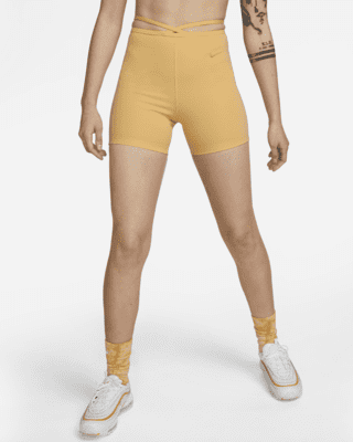 Nike Sportswear Everyday Modern Women's High-Waisted Biker Shorts. Nike CZ