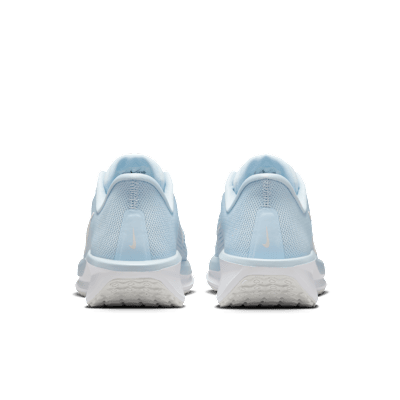 Tenis de correr en pavimento para mujer Nike Quest 6