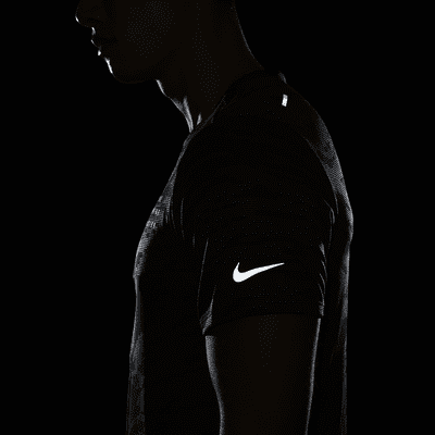 Nike Dri-FIT Run Division Rise 365 Men's Short-Sleeve Running Top. Nike PH