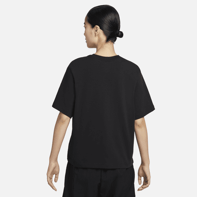 เสื้อยืดผู้หญิงทรงหลวม Nike Sportswear Essential