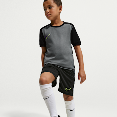 Nike Academy Older Kids' Dri-FIT Football Knit Shorts