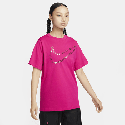 Nike Sportswear Premium Essential Women's Graphic T-Shirt. Nike IN