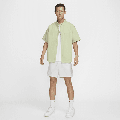 Nike Life Men's Short-Sleeve Seersucker Button-Down Shirt