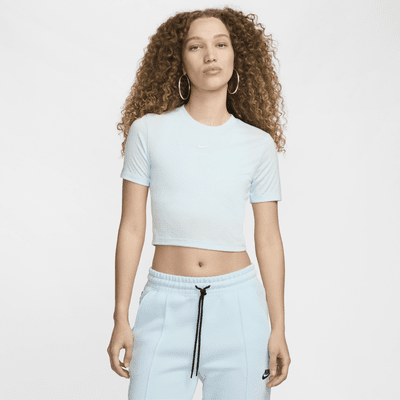 Nike Sportswear Essential Women's Slim Cropped T-Shirt