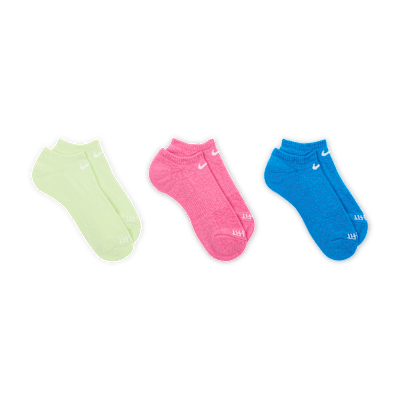 Calcetines de entrenamiento ocultos, con
amortiguación, Nike Everyday Plus (3
pares)