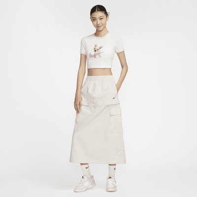 Nike Sportswear Essential Women's Mid-Rise Woven Cargo Midi Skirt