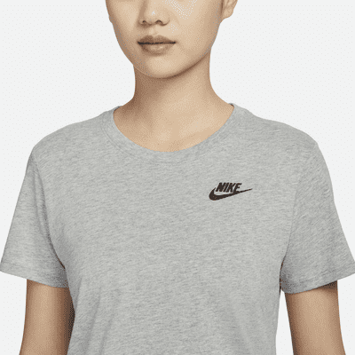 Nike Sportswear Club Essentials Women's T-Shirt