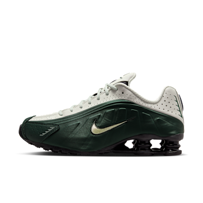 ナイキ ショックス R4