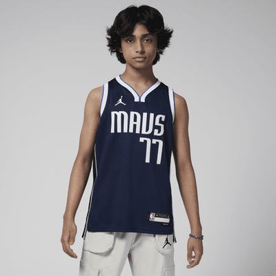 Dallas Mavericks Statement Edition Older Kids' Nike Dri-FIT Swingman ...