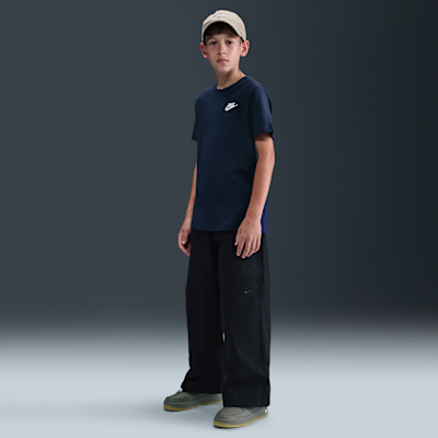 Nike Sportswear Older Kids' T-Shirt
