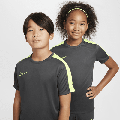 Camisola de futebol Nike Dri-FIT Academy23 para criança