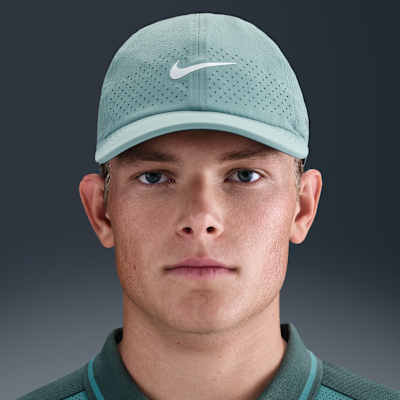 Nike Dri-FIT ADV Club