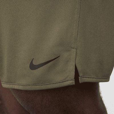 Shorts versátiles sin forro Dri-FIT de 18 cm para hombre Nike Totality