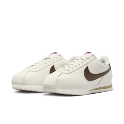 รองเท้าผู้หญิง Nike Cortez Leather