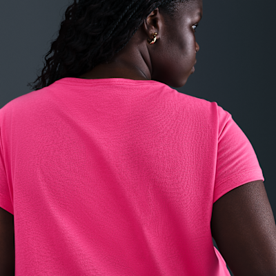 Nike Sportswear Women's Short-Sleeve Graphic T-Shirt (Plus Size)